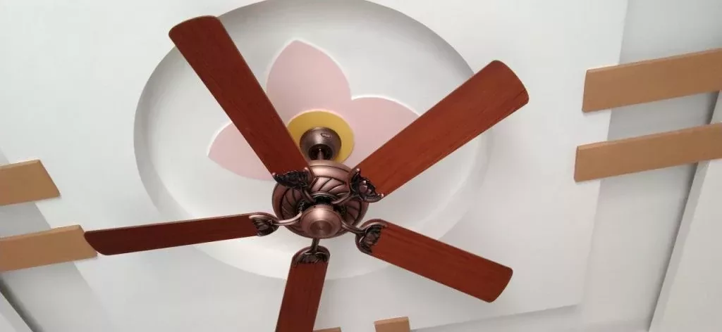Why is your ceiling fan turning but the air doesn’t reach down?